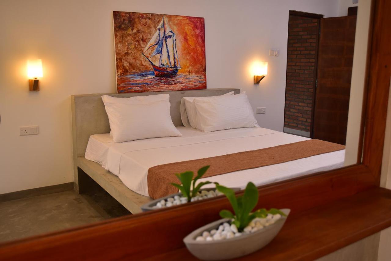 Lily Holiday Apartments Hikkaduwa Eksteriør billede