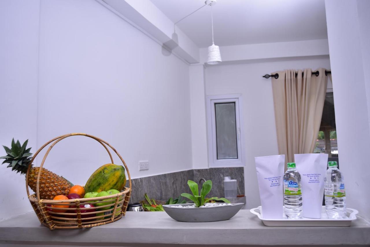 Lily Holiday Apartments Hikkaduwa Eksteriør billede