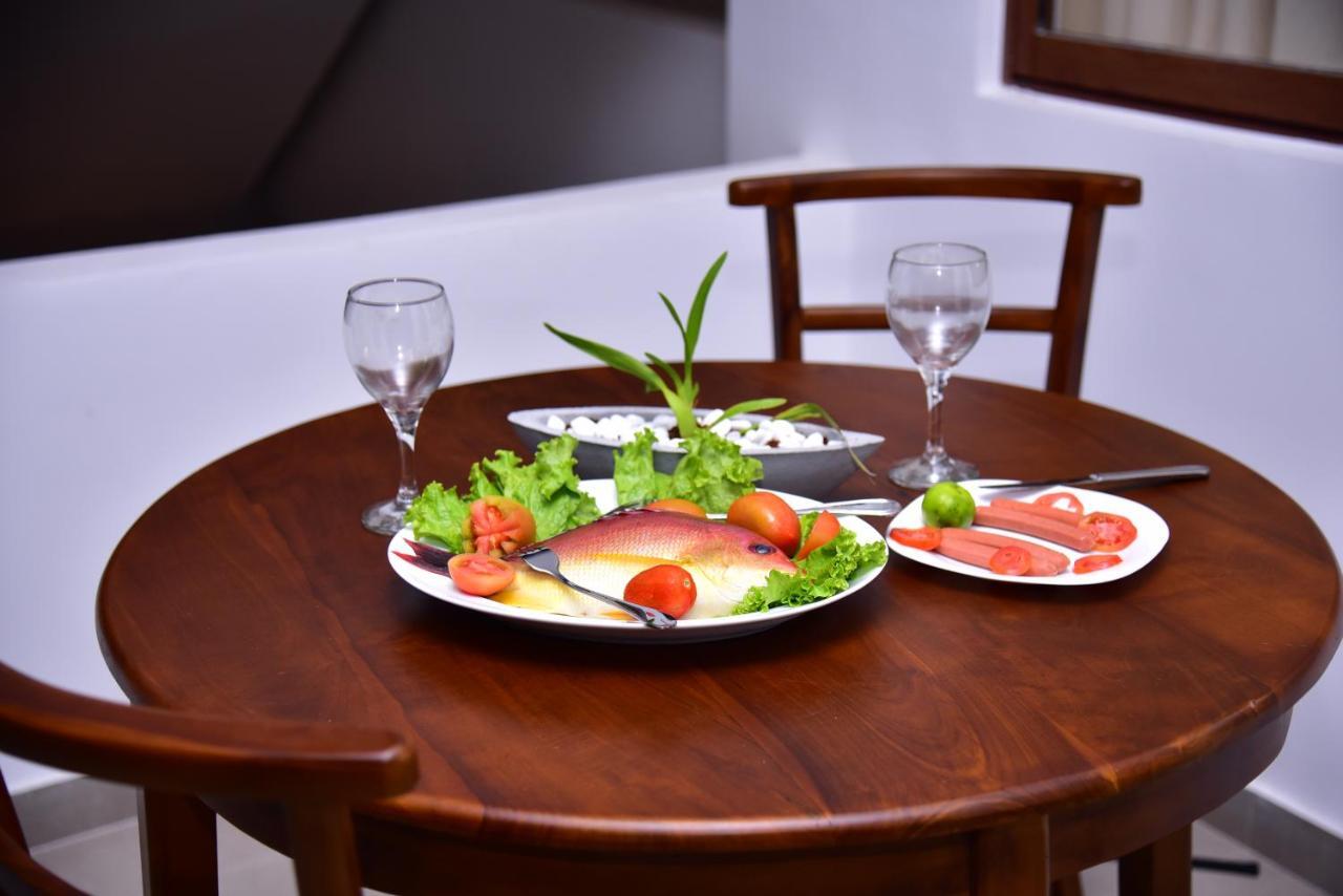 Lily Holiday Apartments Hikkaduwa Eksteriør billede